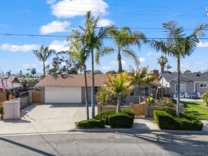 MLS #250042342SD image #0