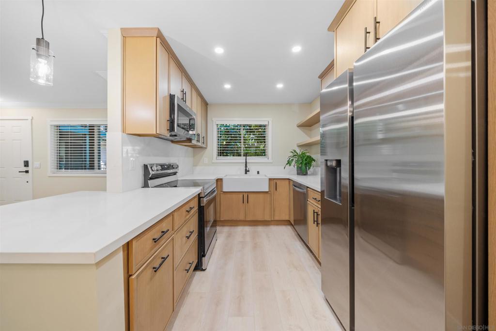 MLS #250042369SD image #0