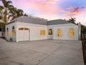 MLS #250042380SD image #0