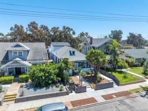 MLS #250042540SD img 0