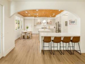 MLS #250042577SD image #0