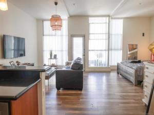 MLS #250042692SD image #0