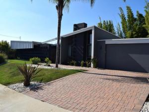 MLS #250042701SD image #0