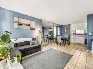 MLS #250042791SD image #0