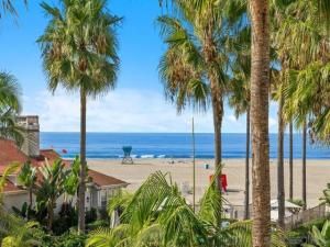 MLS #250042947SD image #0