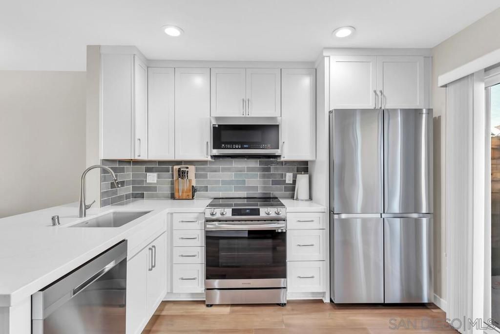 MLS #250042950SD image #0