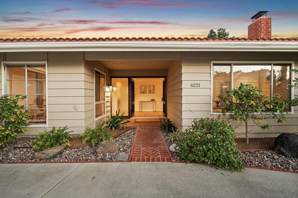 MLS #250043098SD image #0