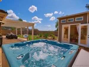 MLS #250043178SD image #0