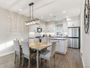 MLS #250043285SD image #0