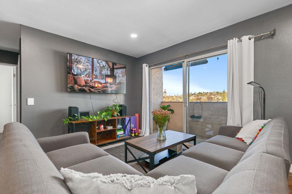 MLS #250043357SD image #0