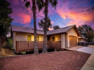 MLS #250043390SD image #0