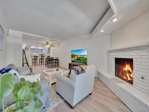 MLS #250043490SD image #0