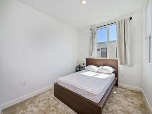 MLS #250043600SD image #0