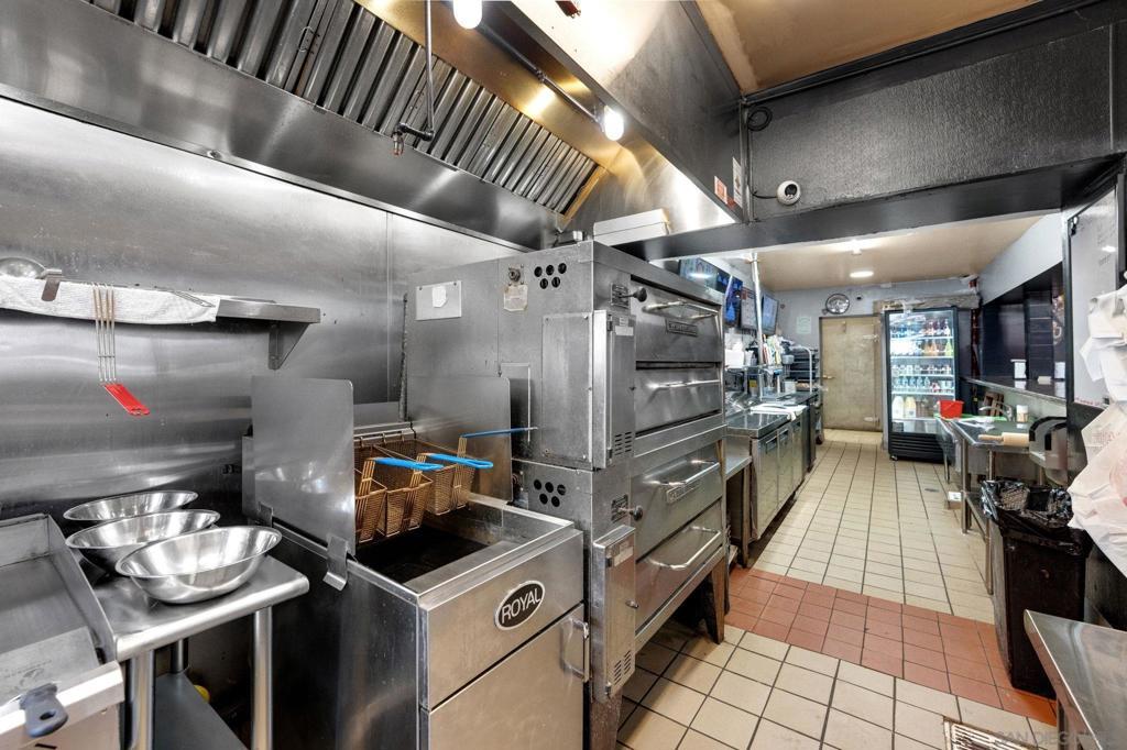 MLS #250043748SD img 0