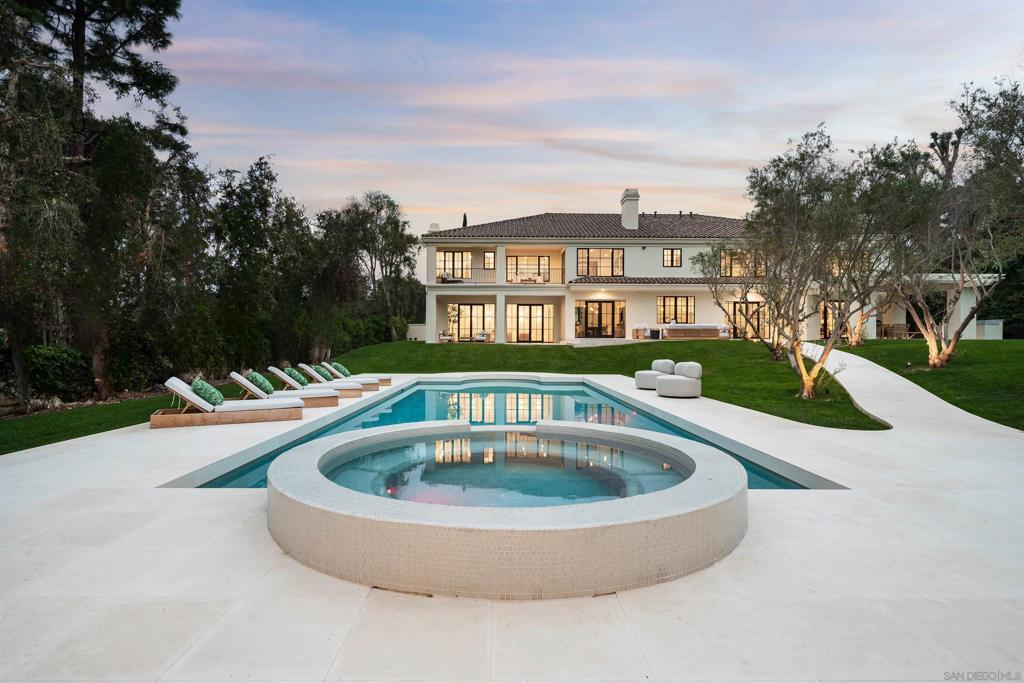 MLS #250043790SD image #0