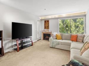 MLS #250043905SD image #0