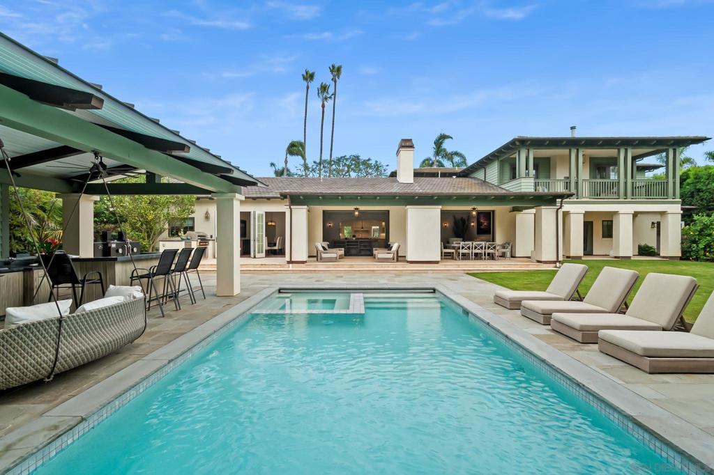 MLS #250044023SD image #0