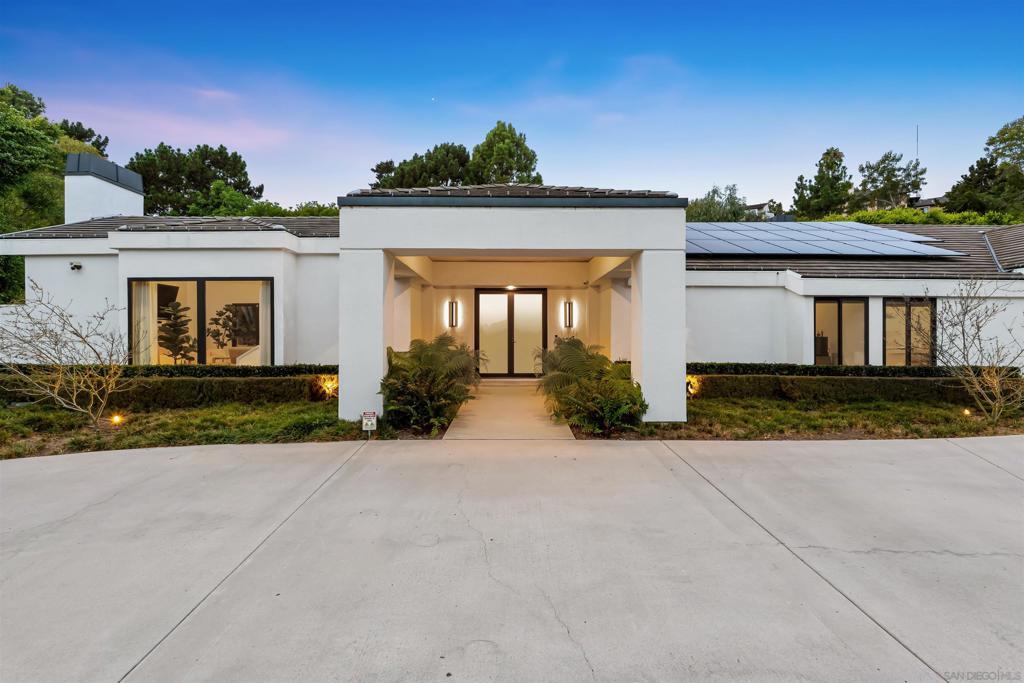 MLS #250044222SD image #0