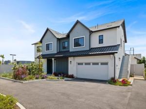 MLS #250044426SD image #0