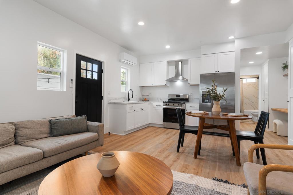 MLS #250044486SD image #0