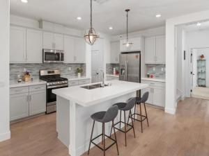 MLS #250044594SD image #0