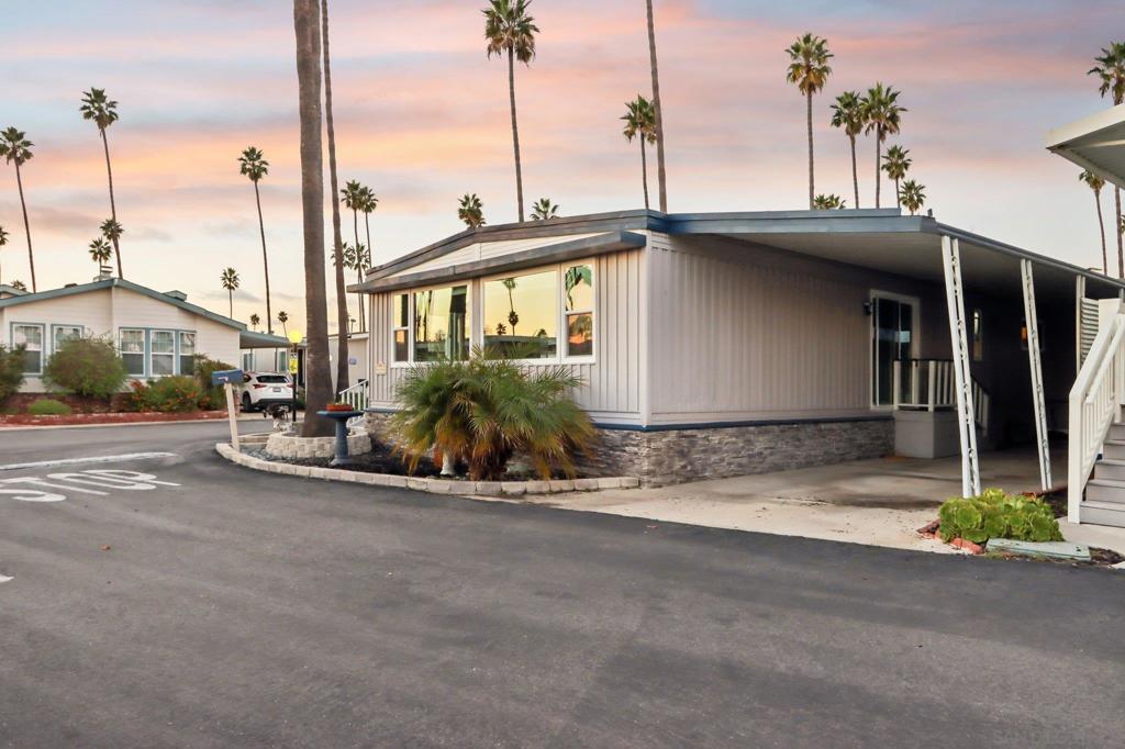 MLS #250044604SD image #0