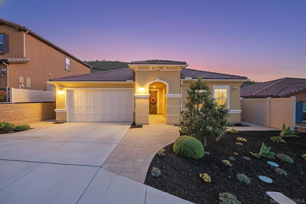 MLS #250044687SD image #0