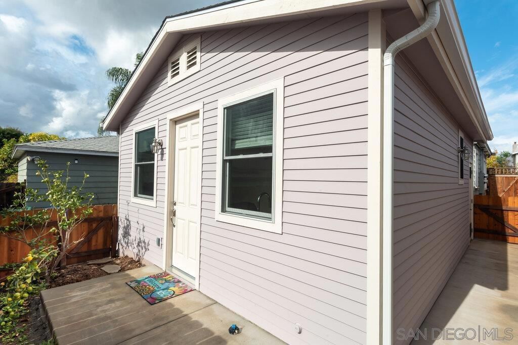 MLS #250044722SD image #0