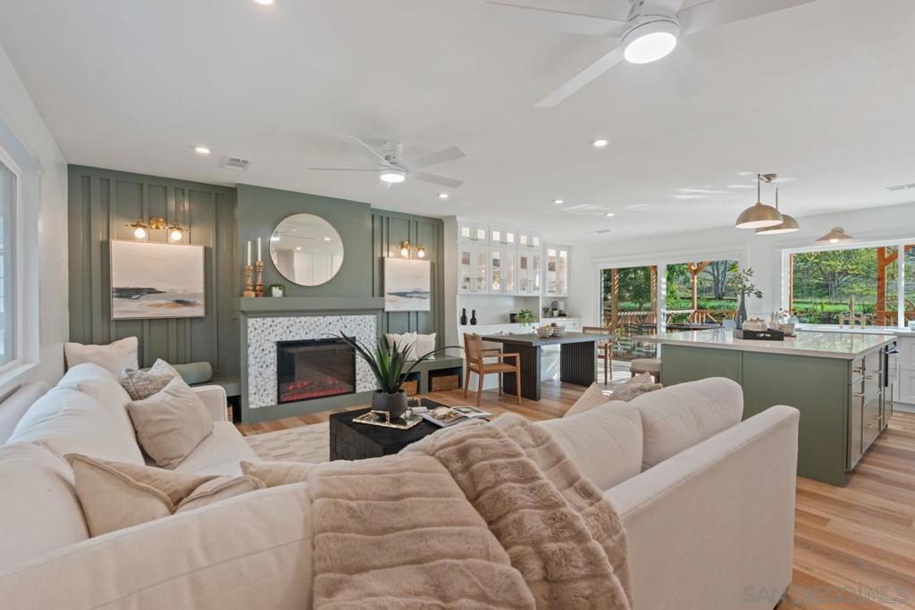 MLS #250044768SD image #0