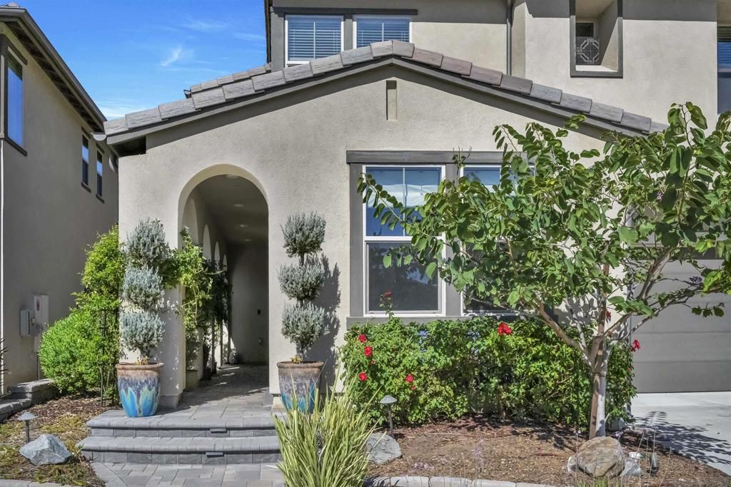 MLS #250042982SD image #0