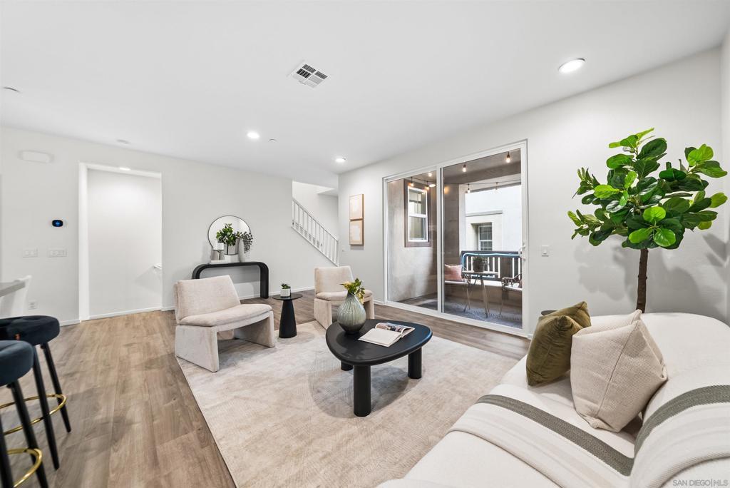 MLS #250045246SD image #0