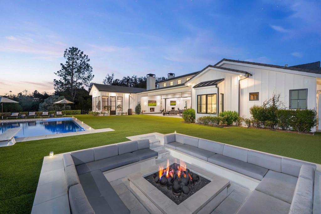 MLS #250045281SD image #0