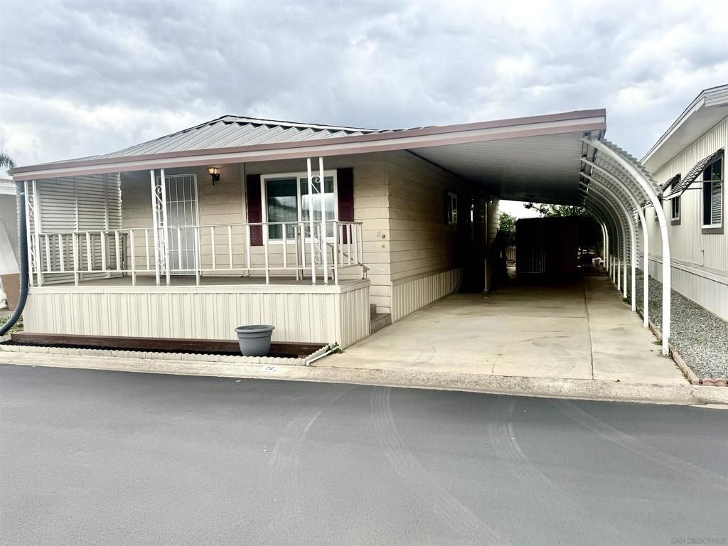 MLS #250045338SD image #0