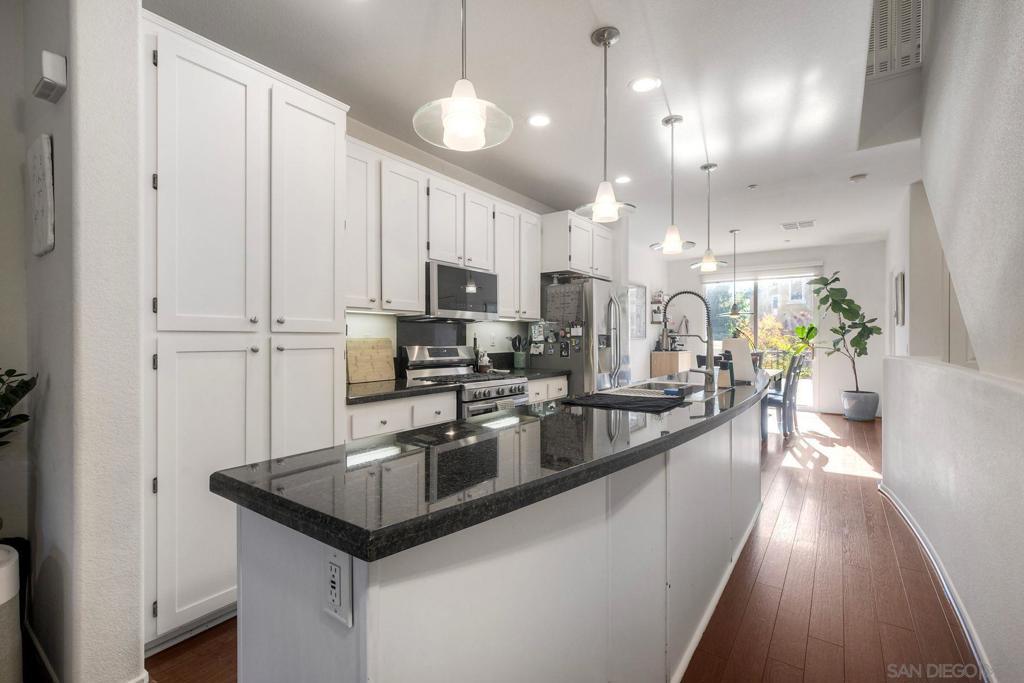 MLS #250045429SD image #0