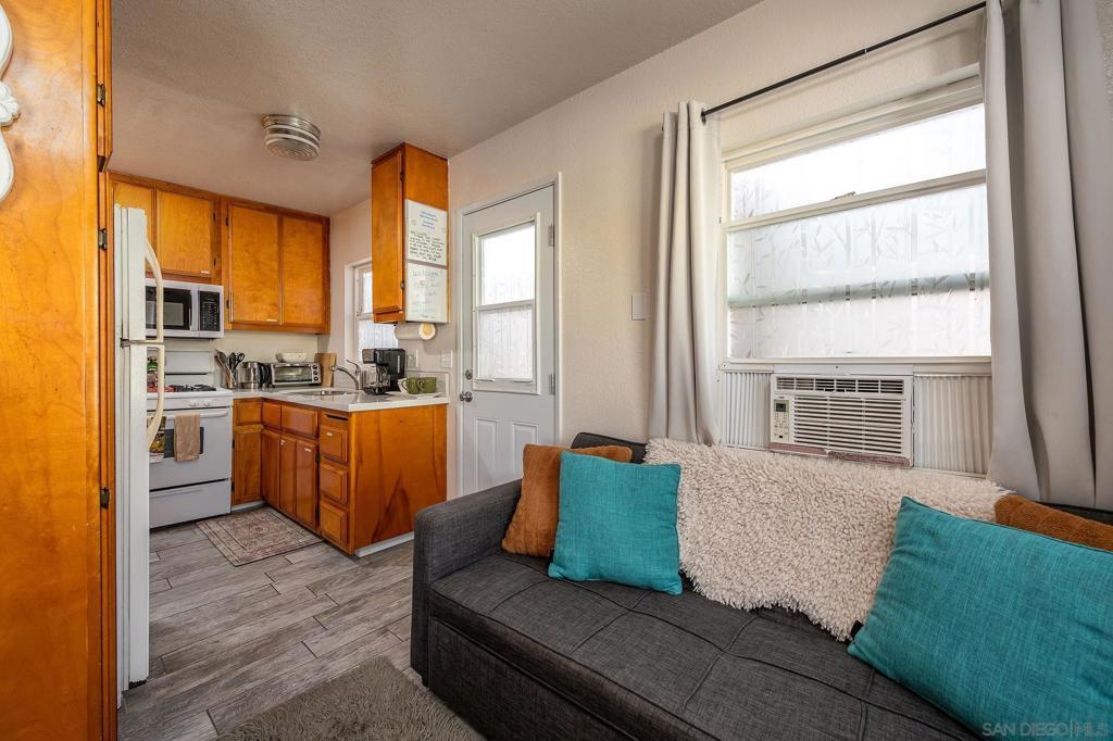 MLS #250045802SD image #0