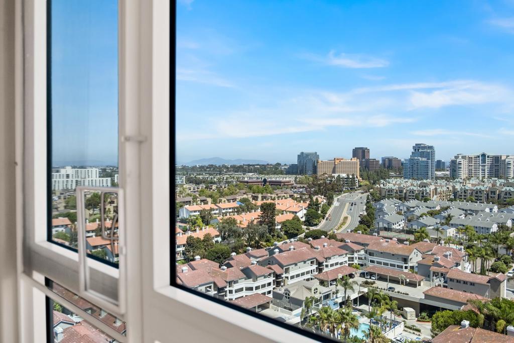 MLS #250045873SD image #0