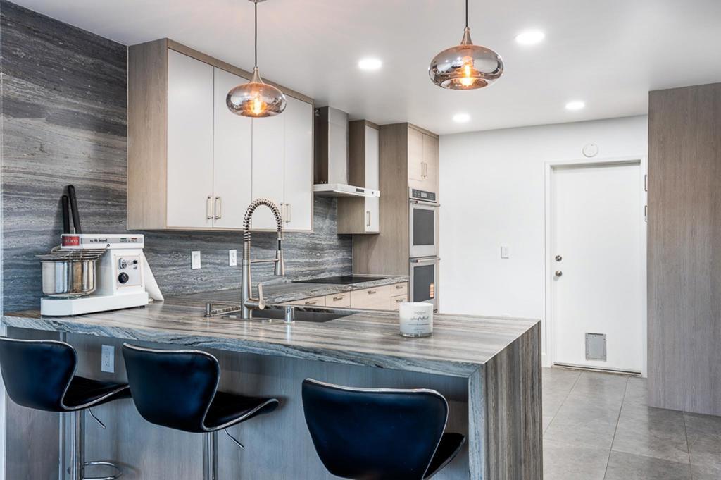 MLS #250046028SD image #0