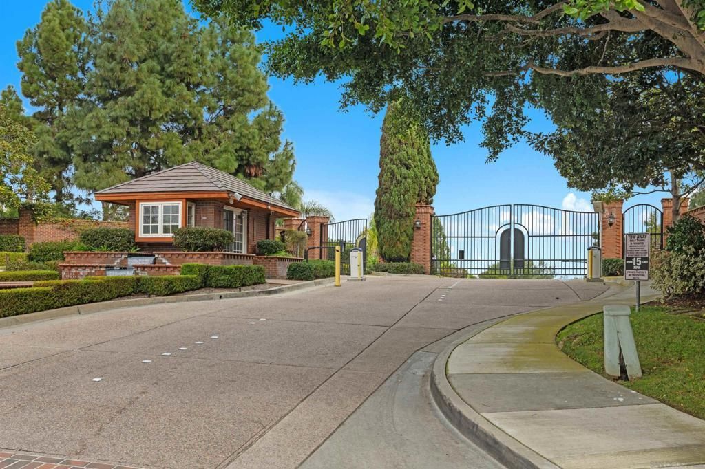 MLS #250046132SD image #0