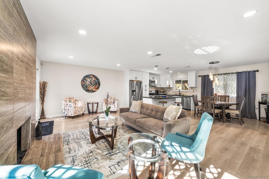 MLS #250046195SD image #0