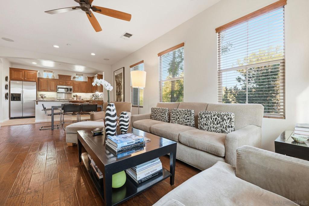 MLS #250046296SD image #0