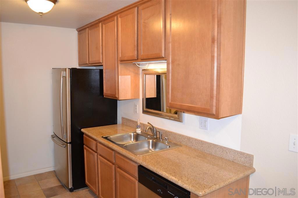 MLS #250046377SD image #0