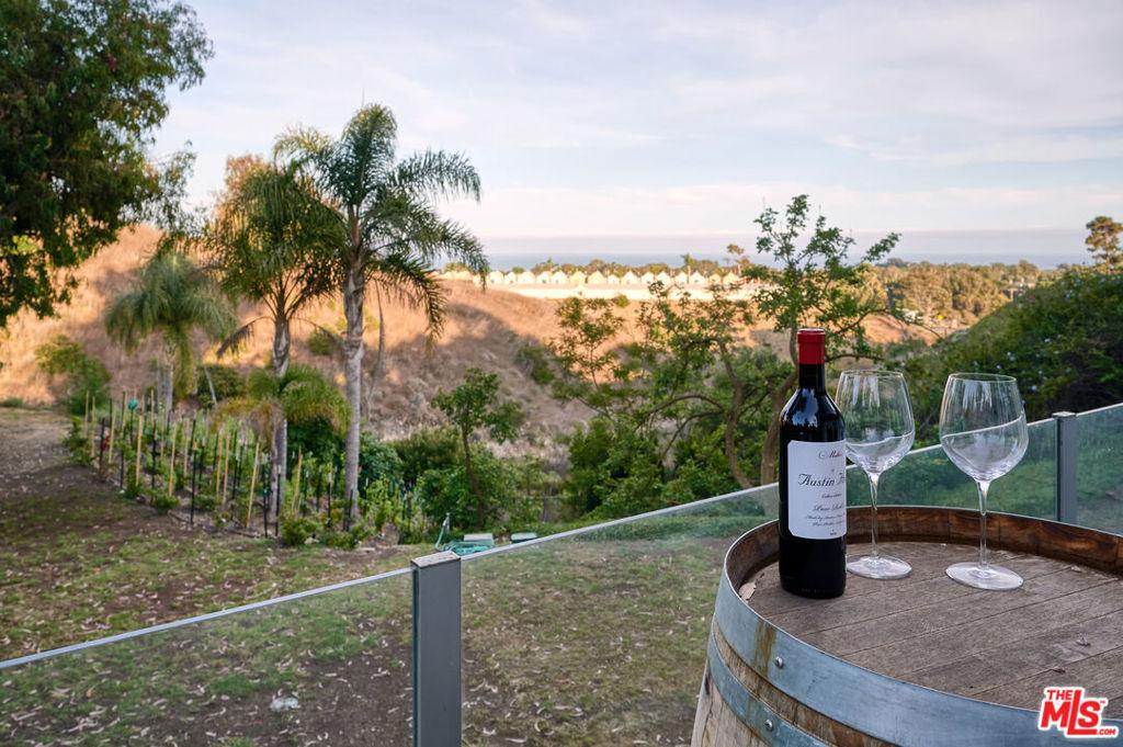 MLS #25482607 image #0