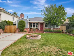 4814 Lemona Avenue Sherman Oaks