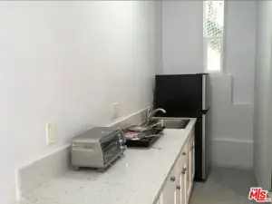 2644 E Chevy Chase Drive Glendale