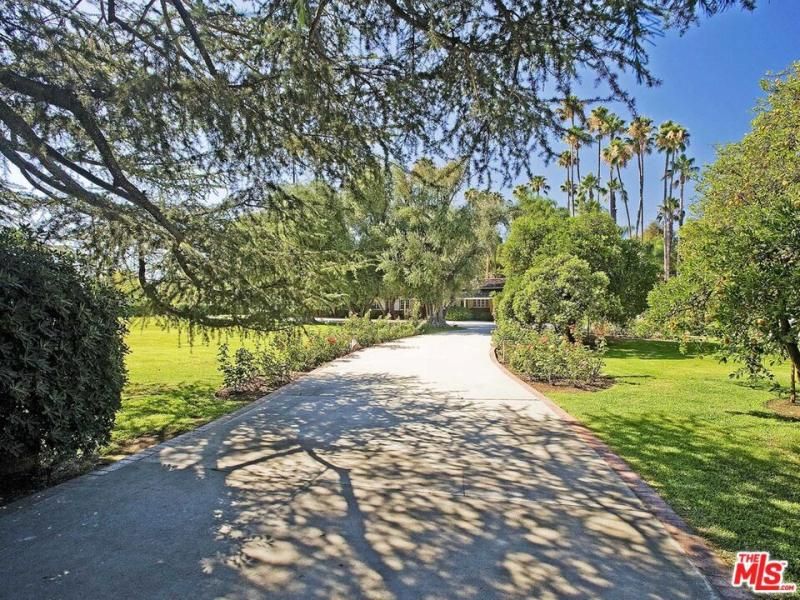 MLS #25500891 image #0