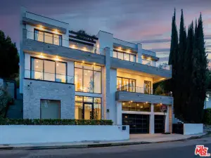 3553 Alana Drive Sherman Oaks