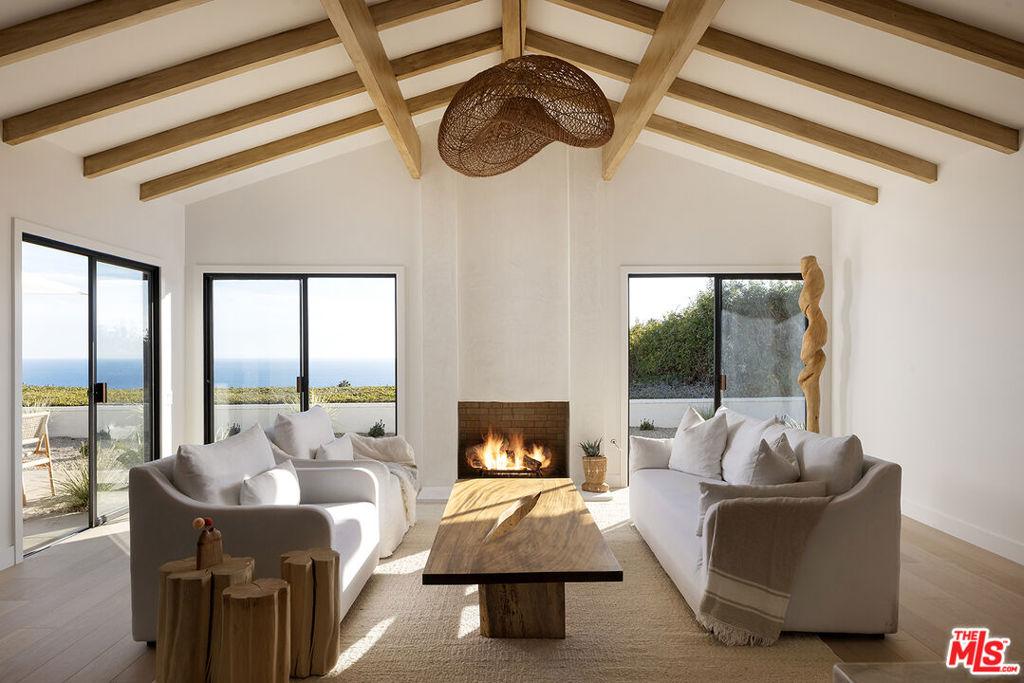 MLS #25512801 image #0