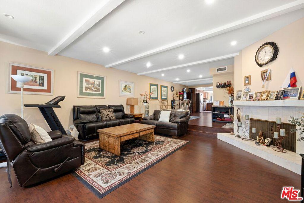 MLS #25516555 image #0