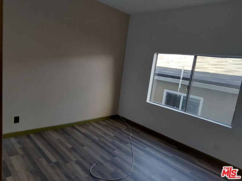 MLS #25517107 img 0