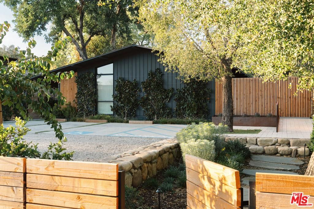 MLS #25522821 image #0